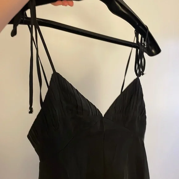 Zara Black Romper with adjustable shoulder straps ties in Size Medium - Picture 16 of 17